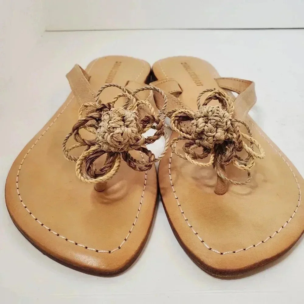 Sara Stewart Brown Daisy Sandals Size 8